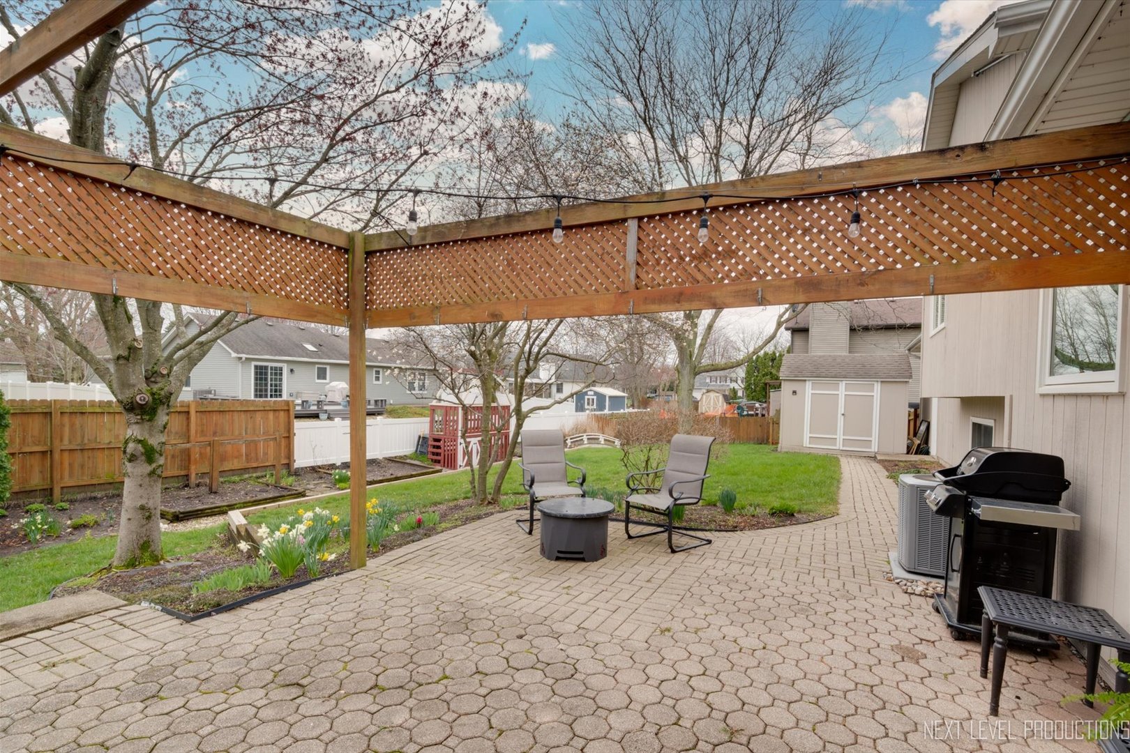 609 Maple Avenue