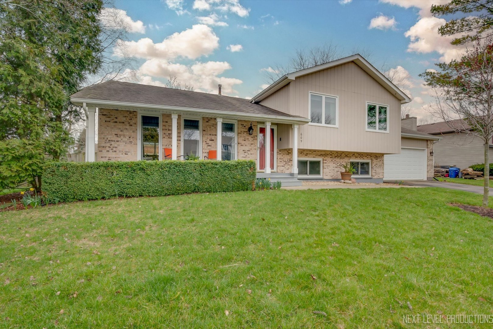 609 Maple Avenue