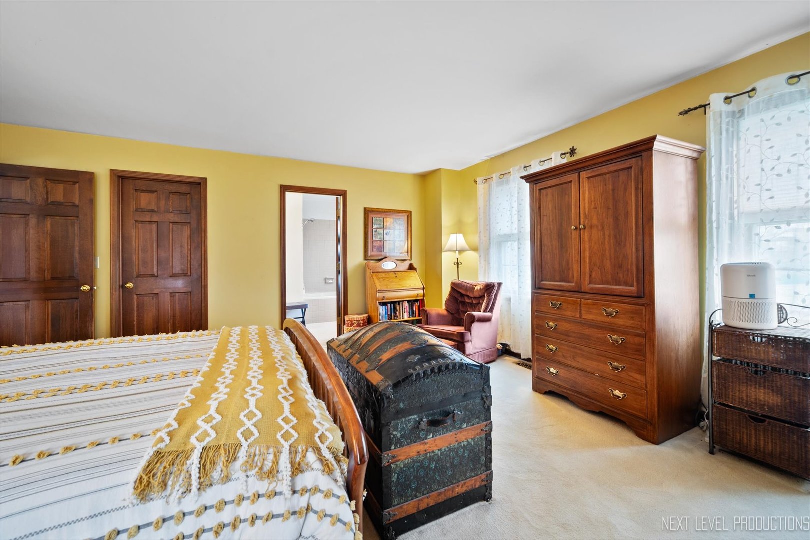 39W851 Deer Run Drive