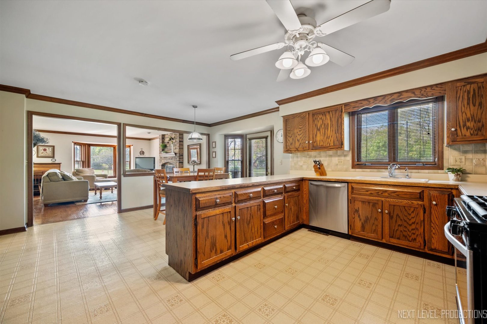 39W851 Deer Run Drive