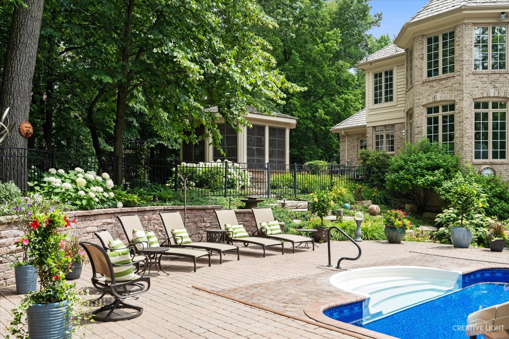 4N584 Hidden Oaks Road