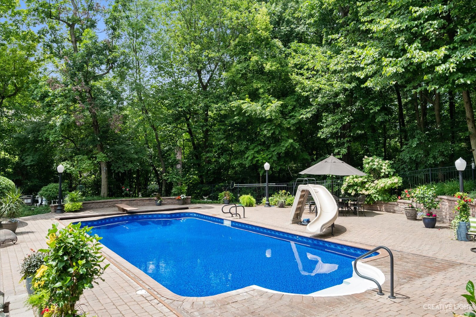 4N584 Hidden Oaks Road