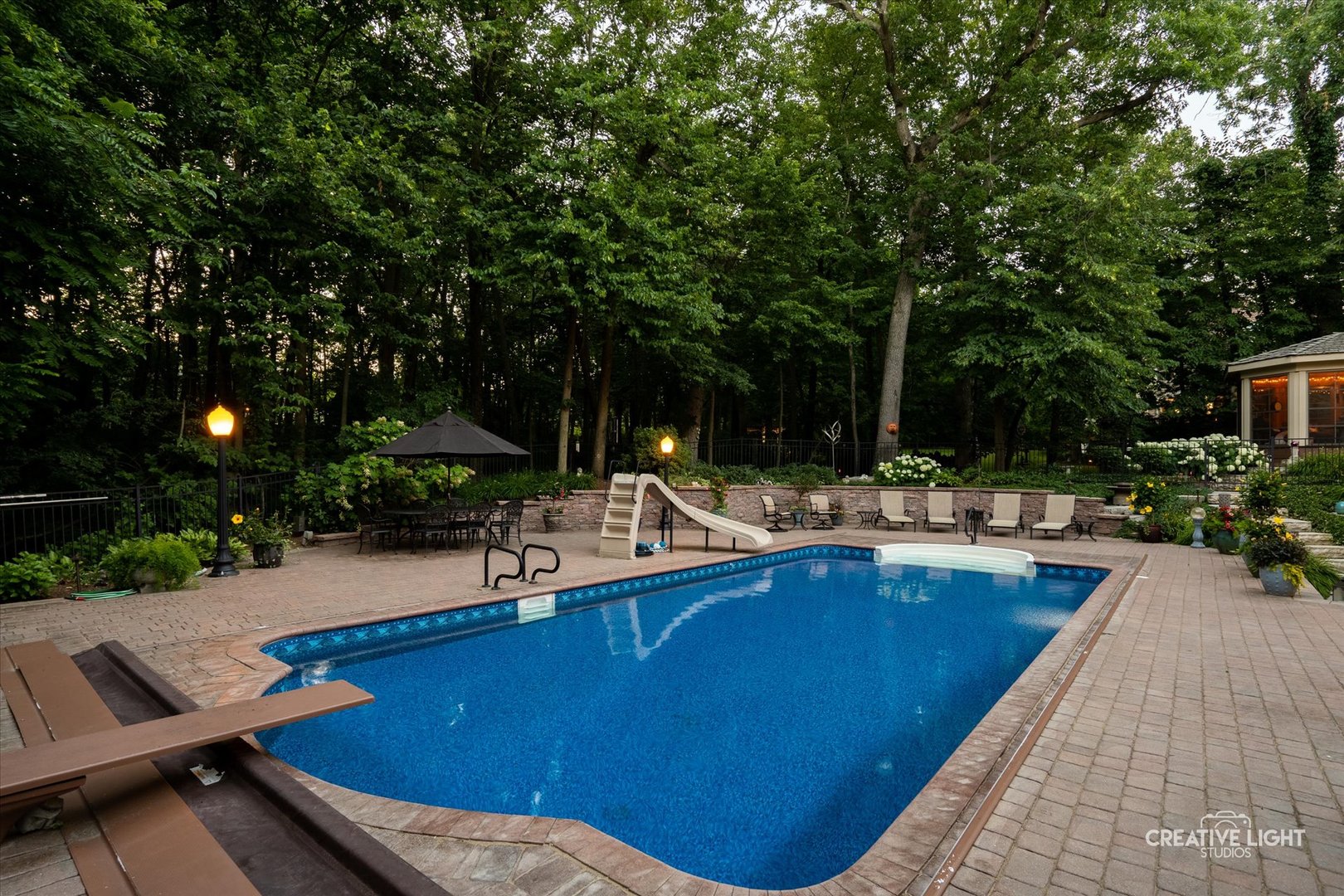 4N584 Hidden Oaks Road