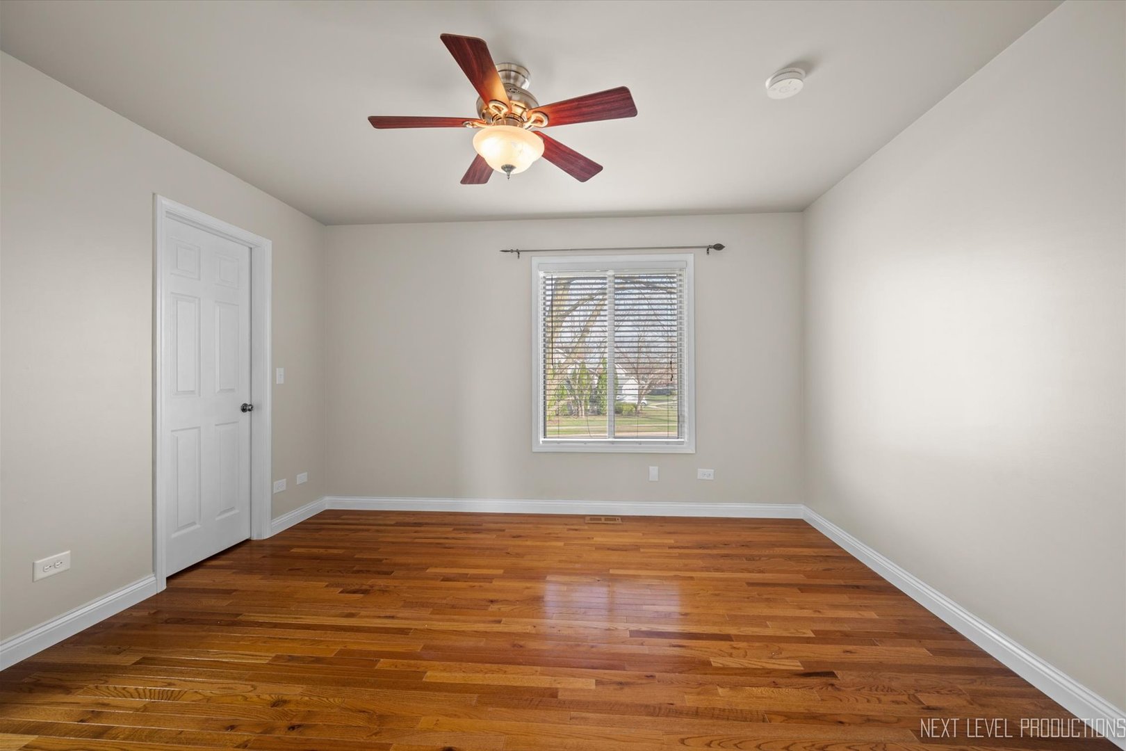 1184 Robin Drive
