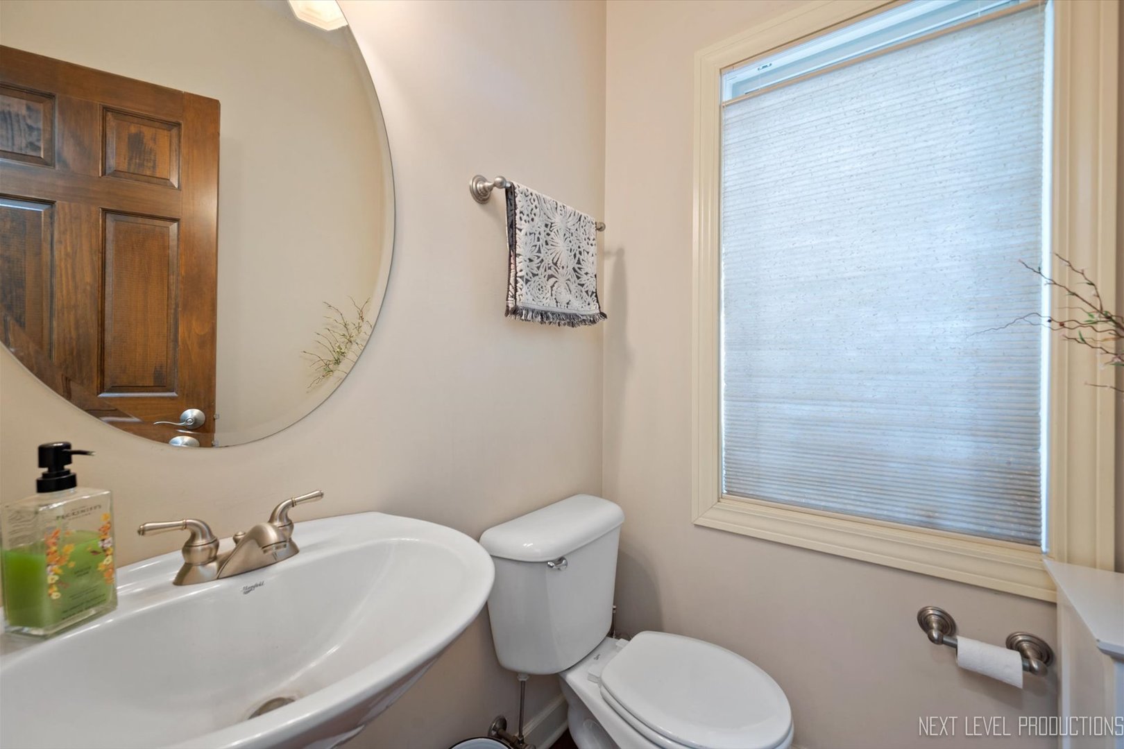 7N107 Hastings Drive