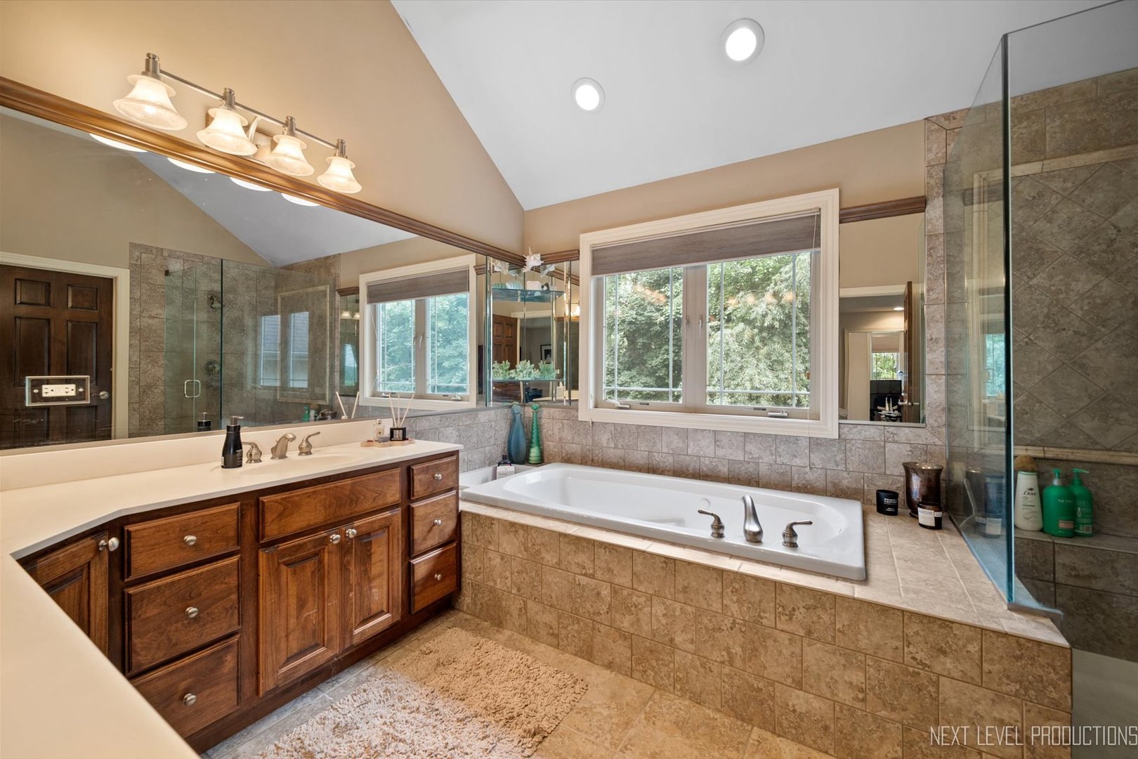 7N107 Hastings Drive