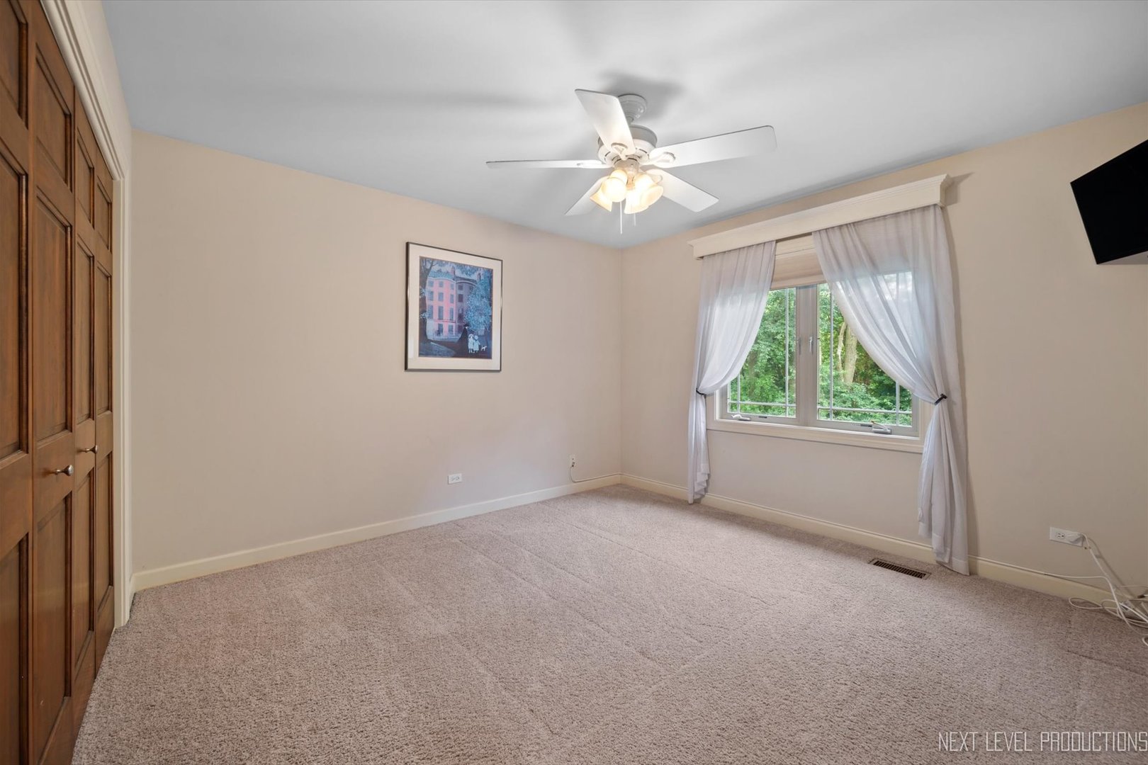 7N107 Hastings Drive