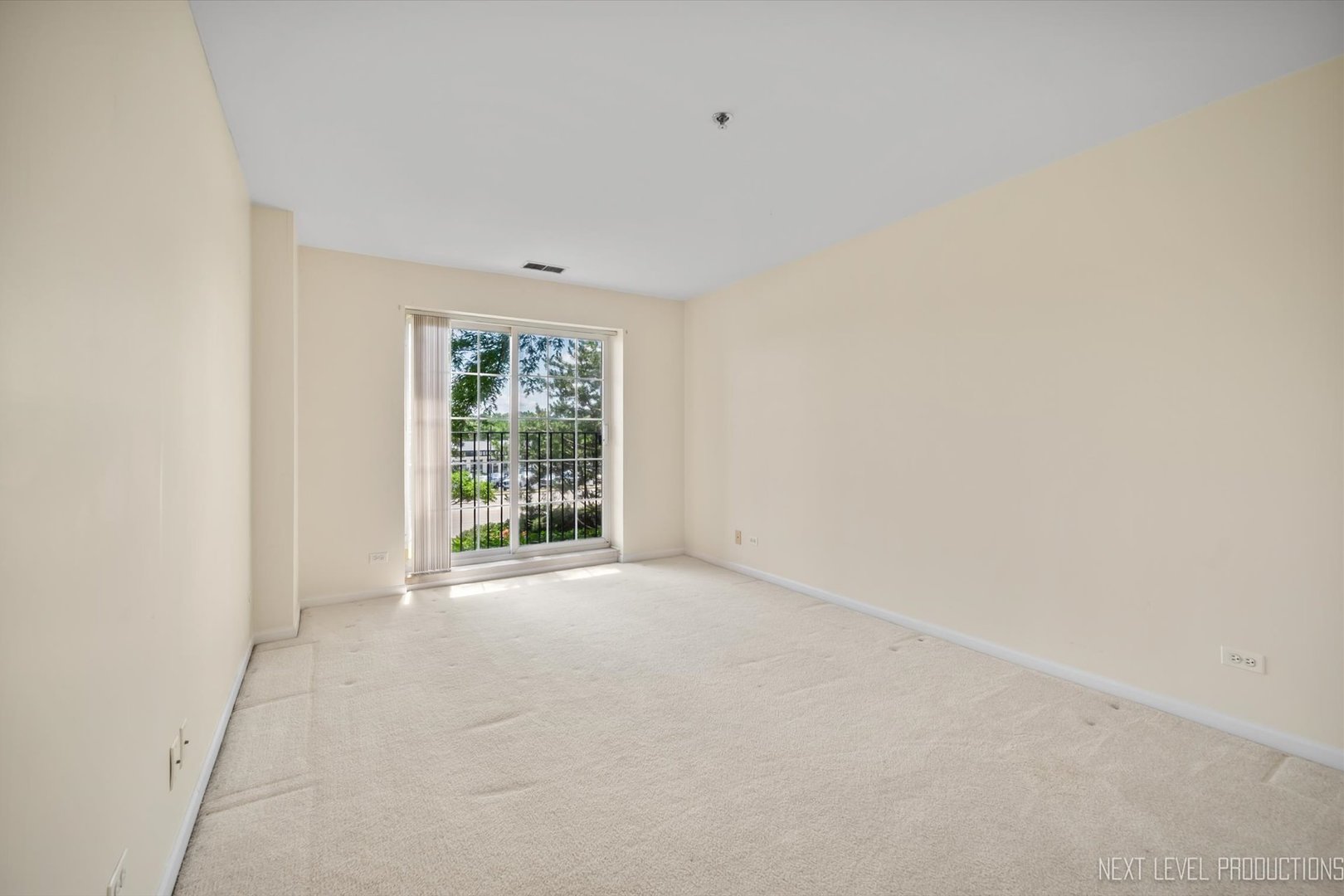 15 Hunt Club Drive Unit: 15
