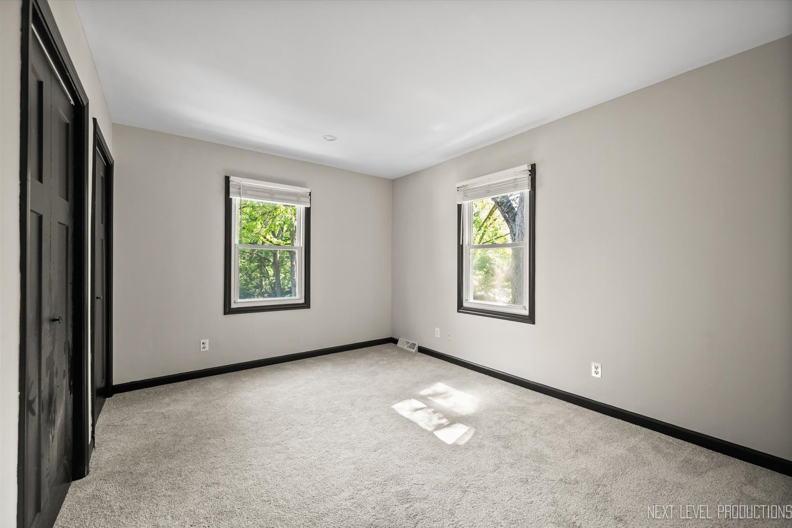 1232 S Batavia Avenue