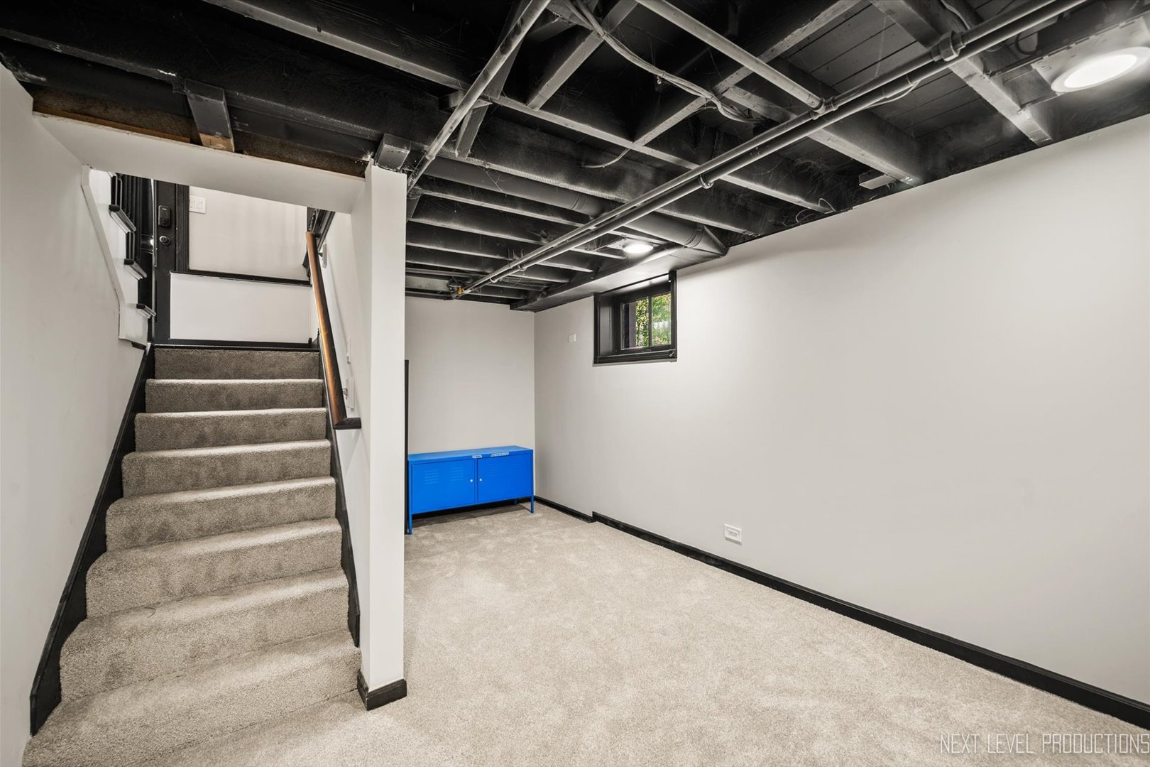 1232 S Batavia Avenue