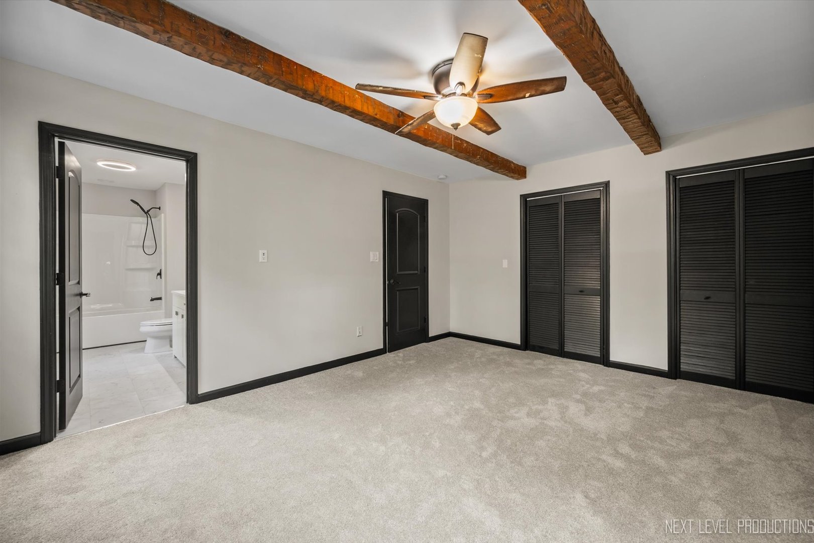 1232 S Batavia Avenue