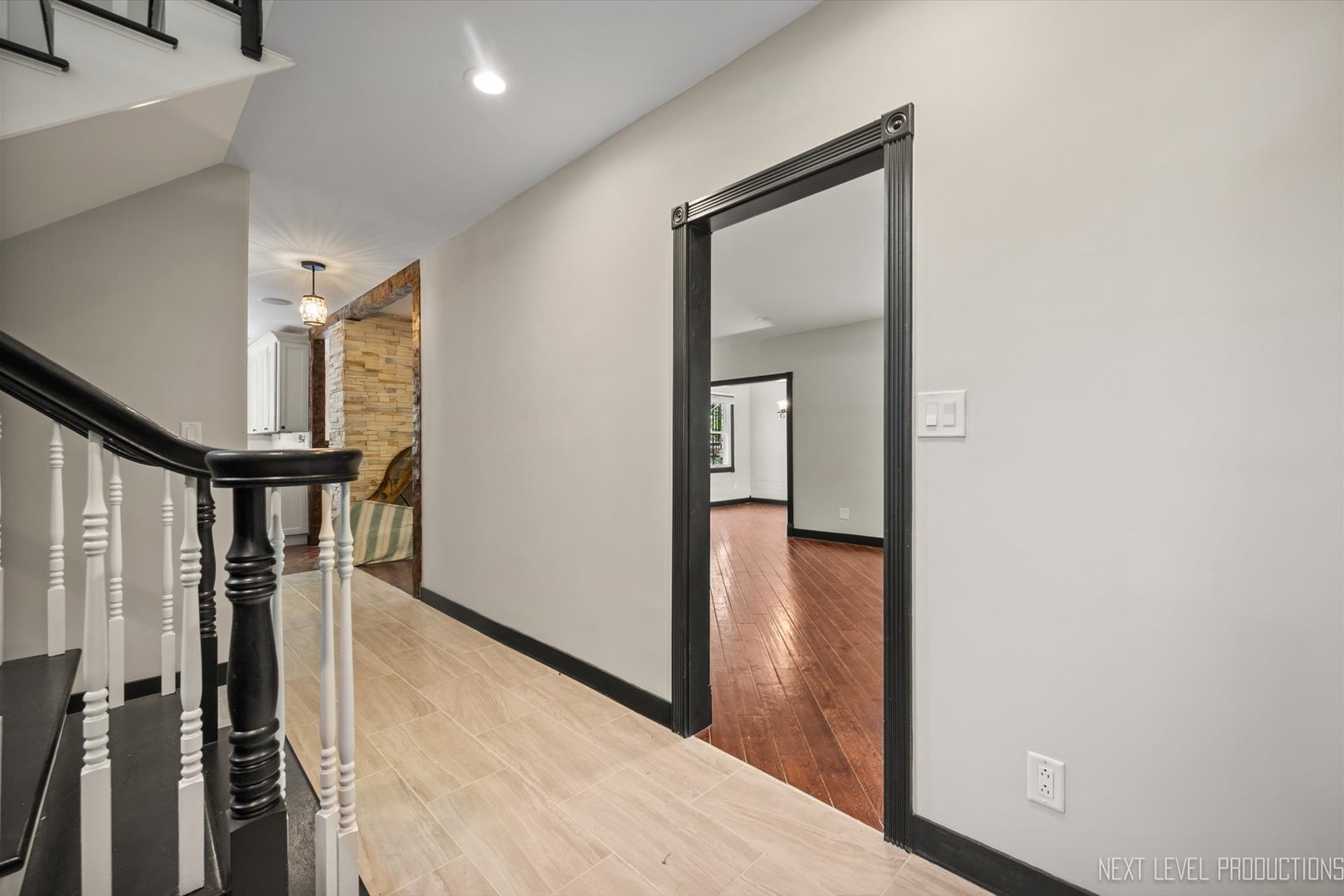 1232 S Batavia Avenue