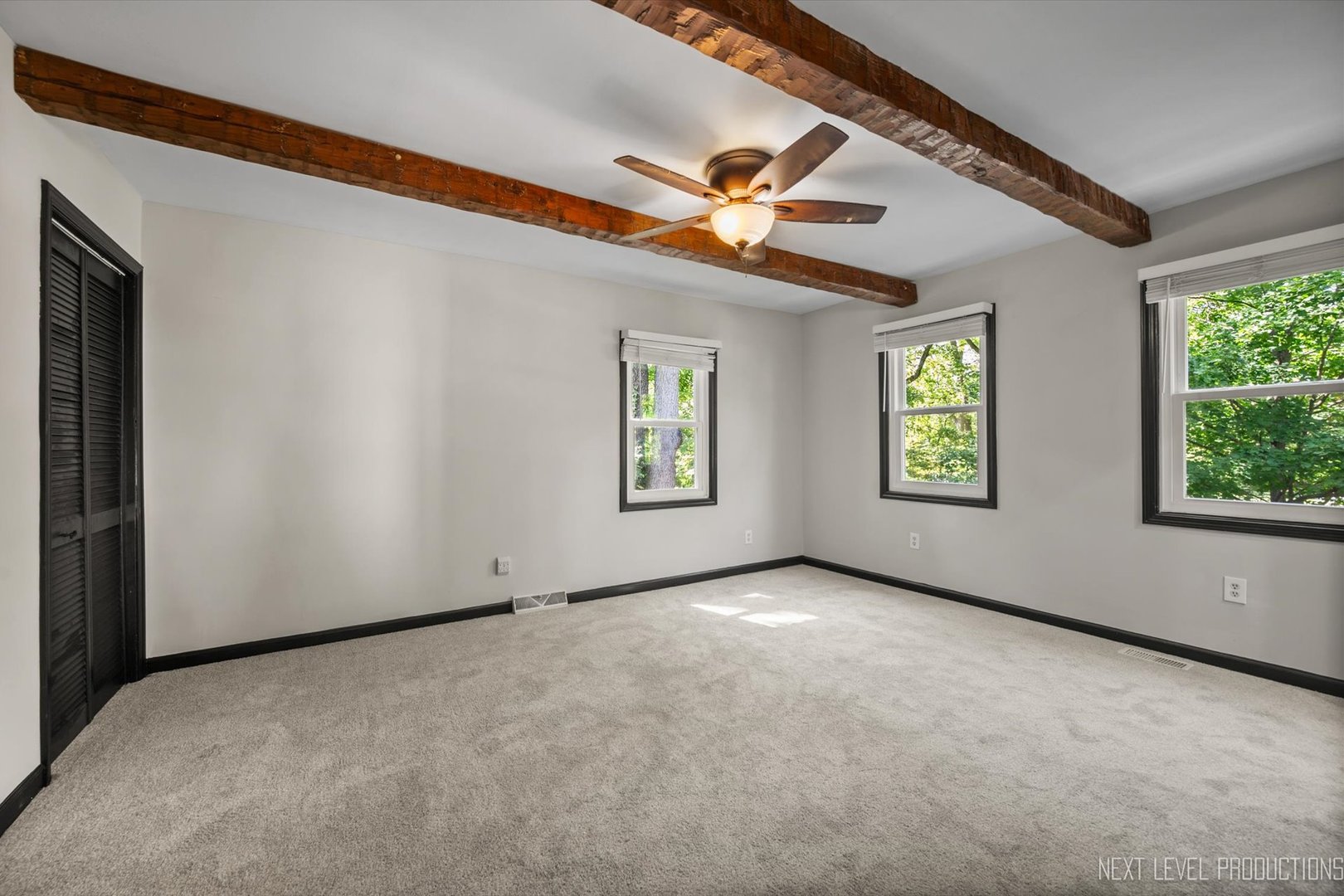 1232 S Batavia Avenue