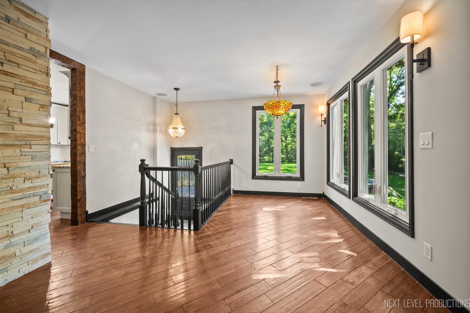 1232 S Batavia Avenue