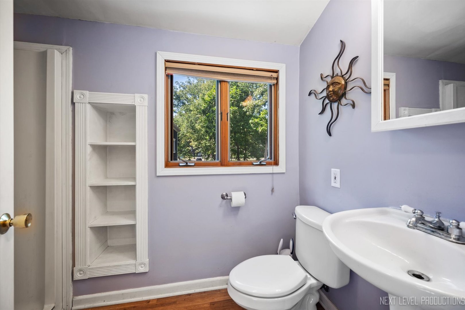 1232 S Batavia Avenue