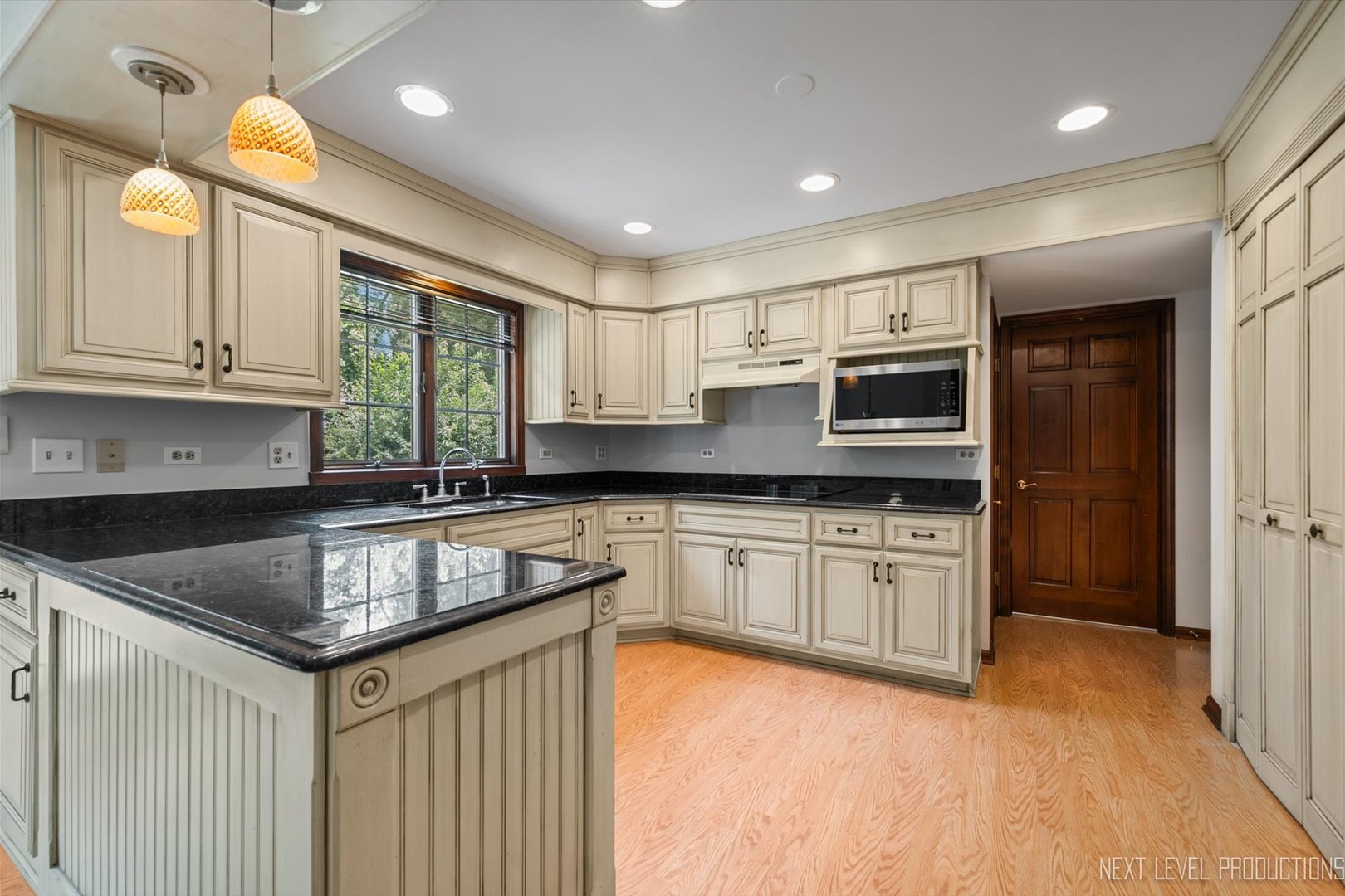 7N075 Hastings Drive