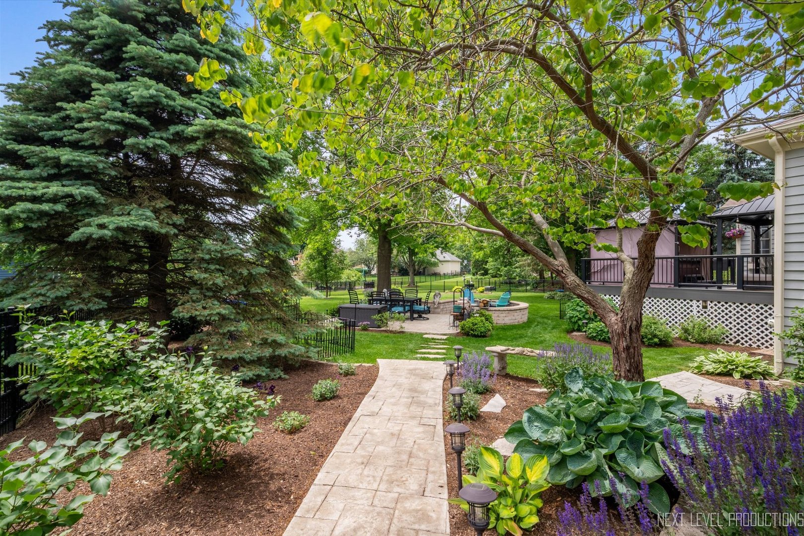 39W683 Carl Sandburg Road