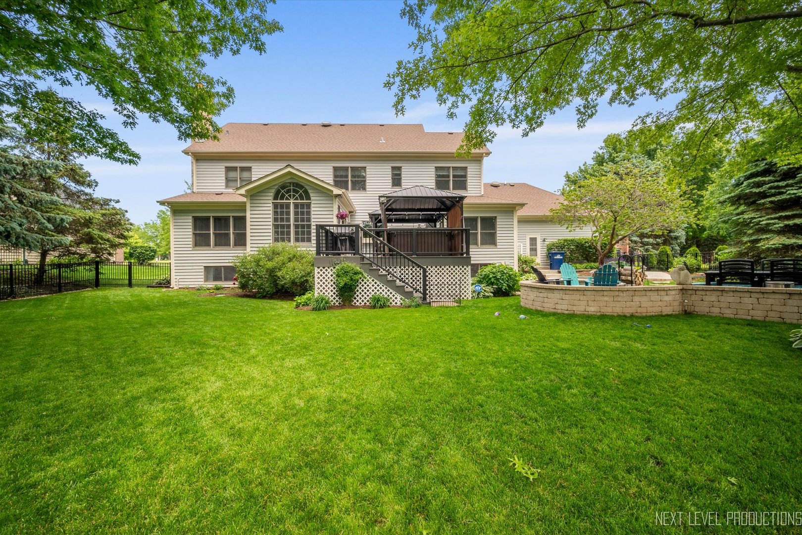 39W683 Carl Sandburg Road