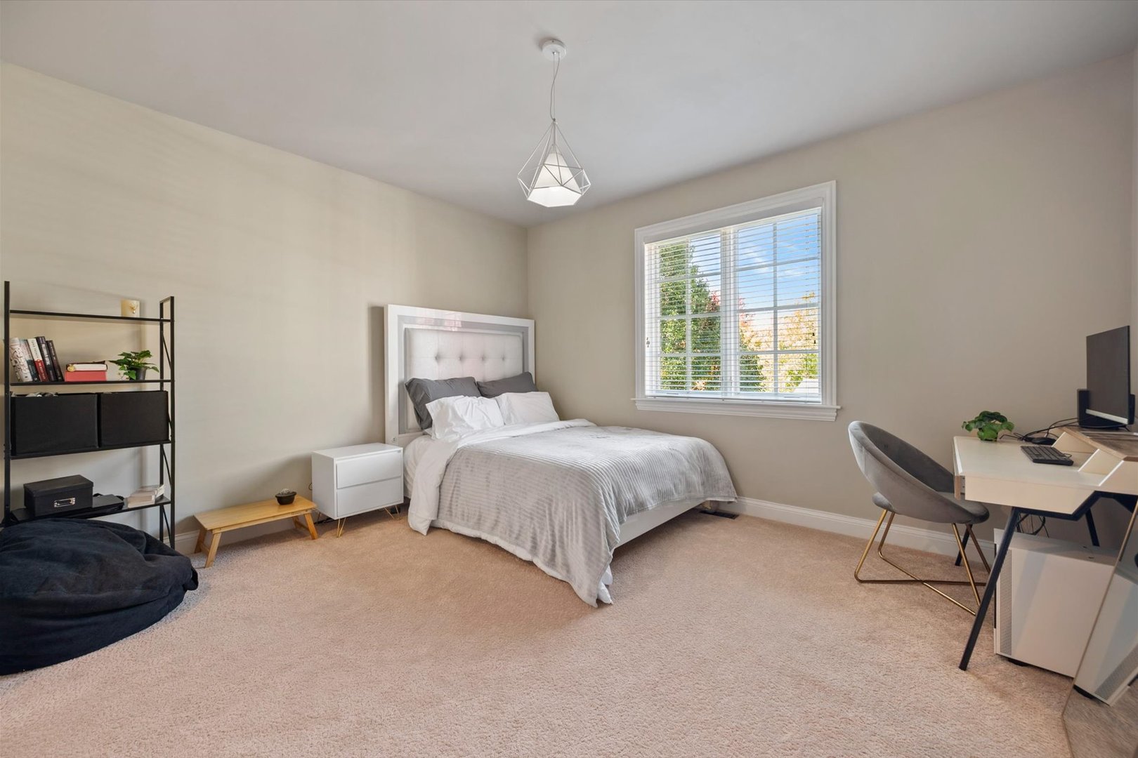 39W821 S Hathaway Lane