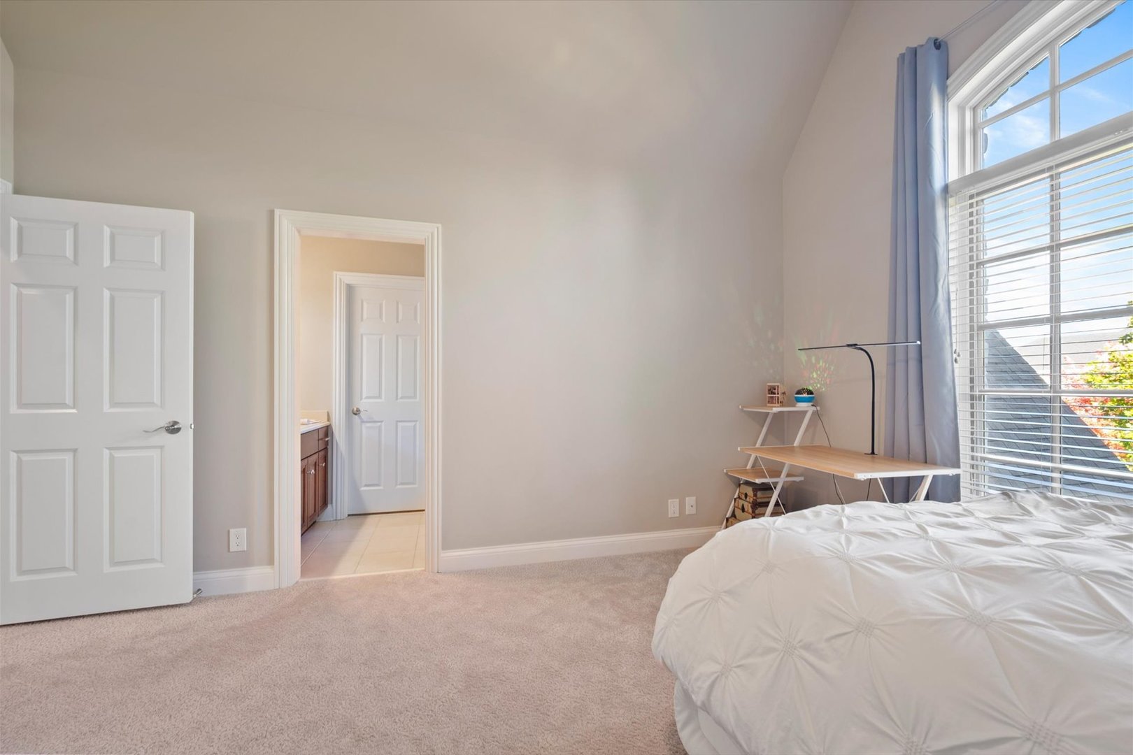 39W821 S Hathaway Lane