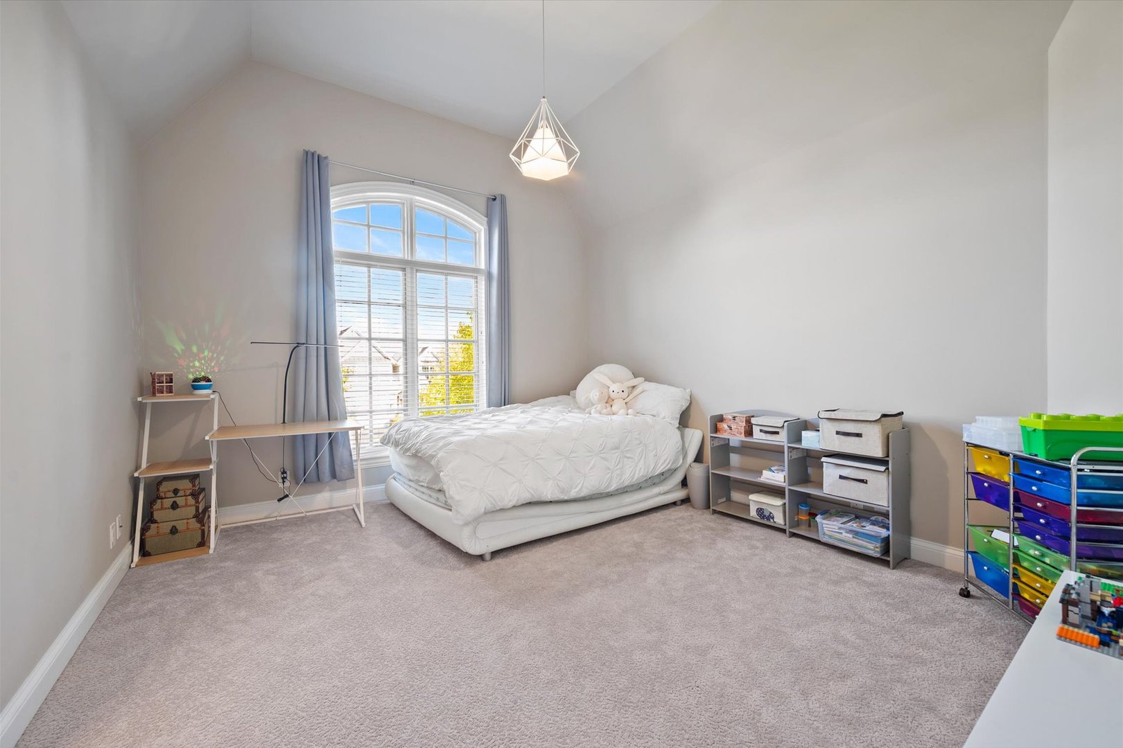 39W821 S Hathaway Lane