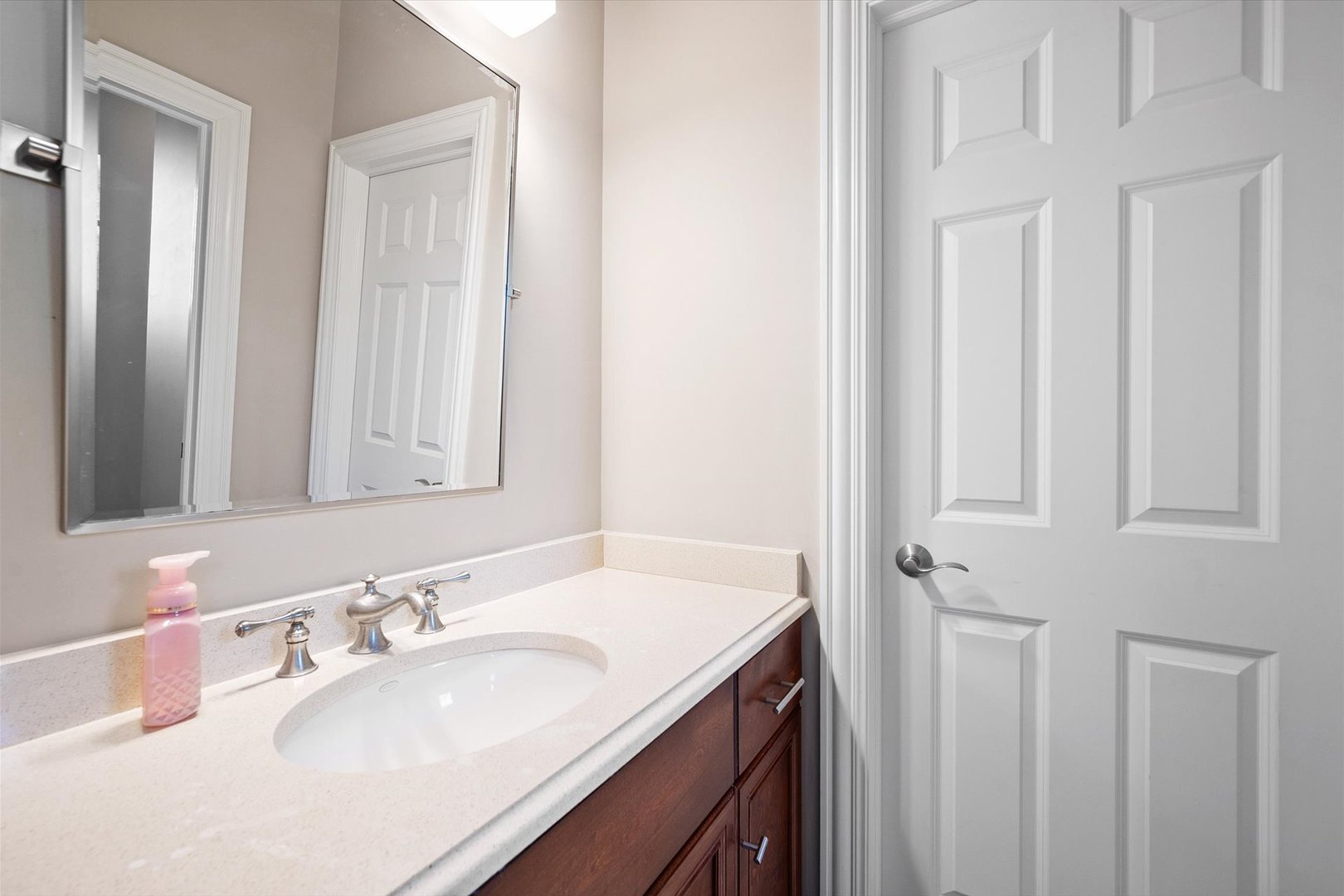 39W821 S Hathaway Lane