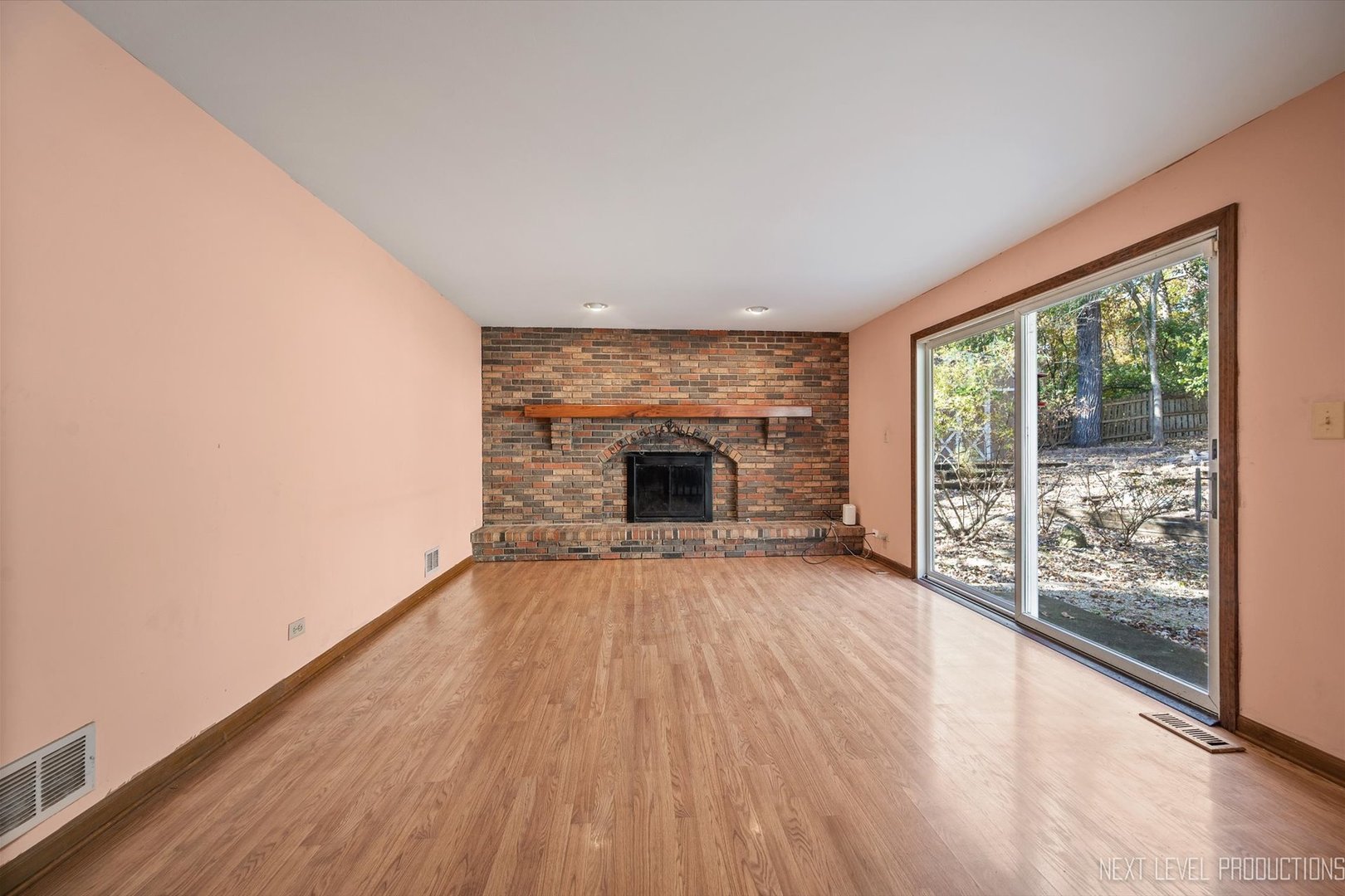 40W440 Winchester Way