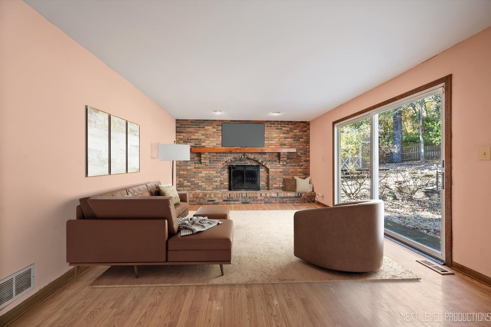 40W440 Winchester Way