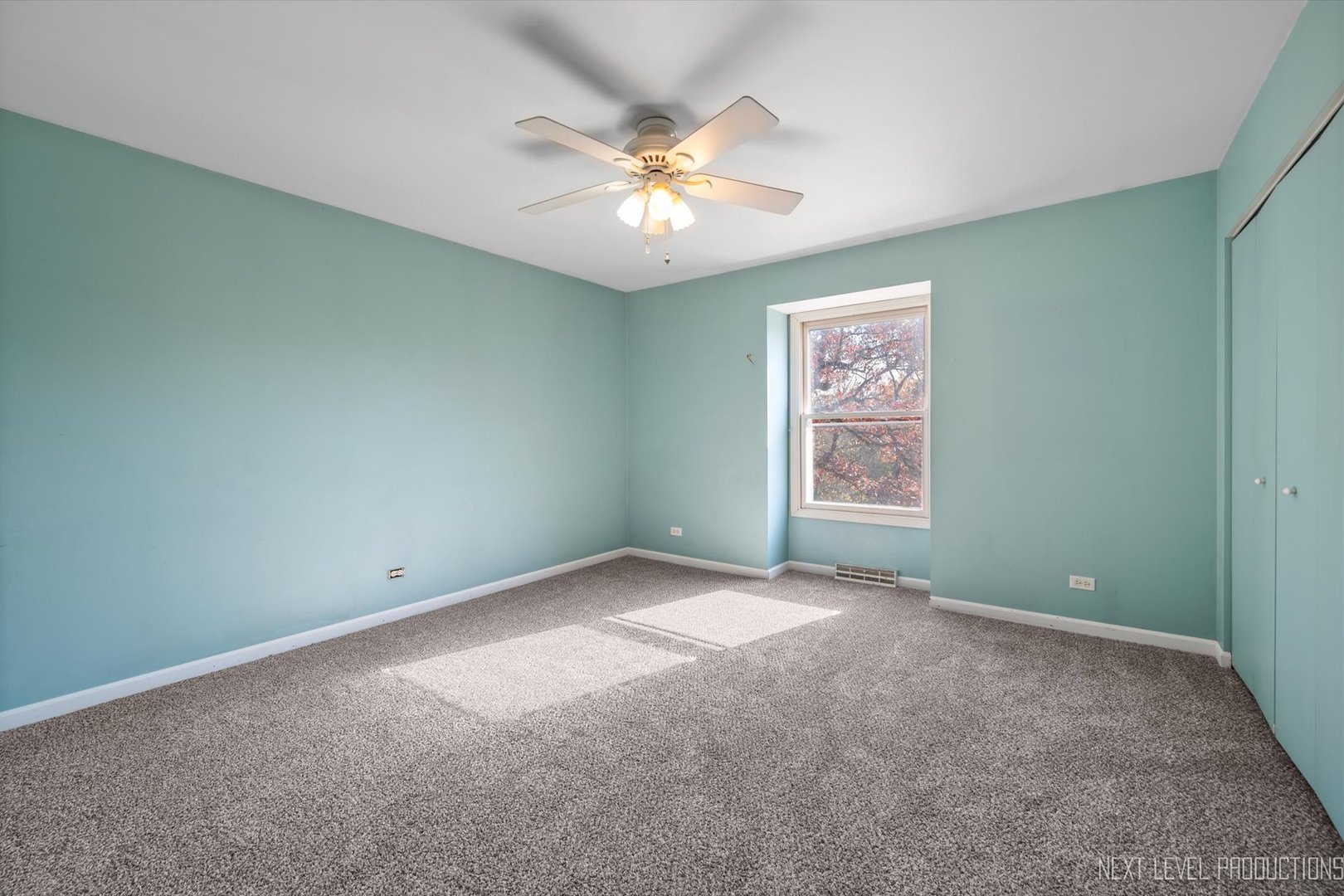 40W440 Winchester Way