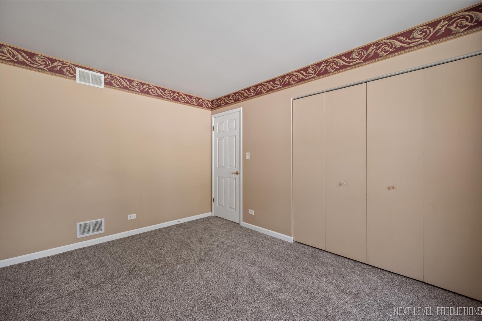 40W440 Winchester Way