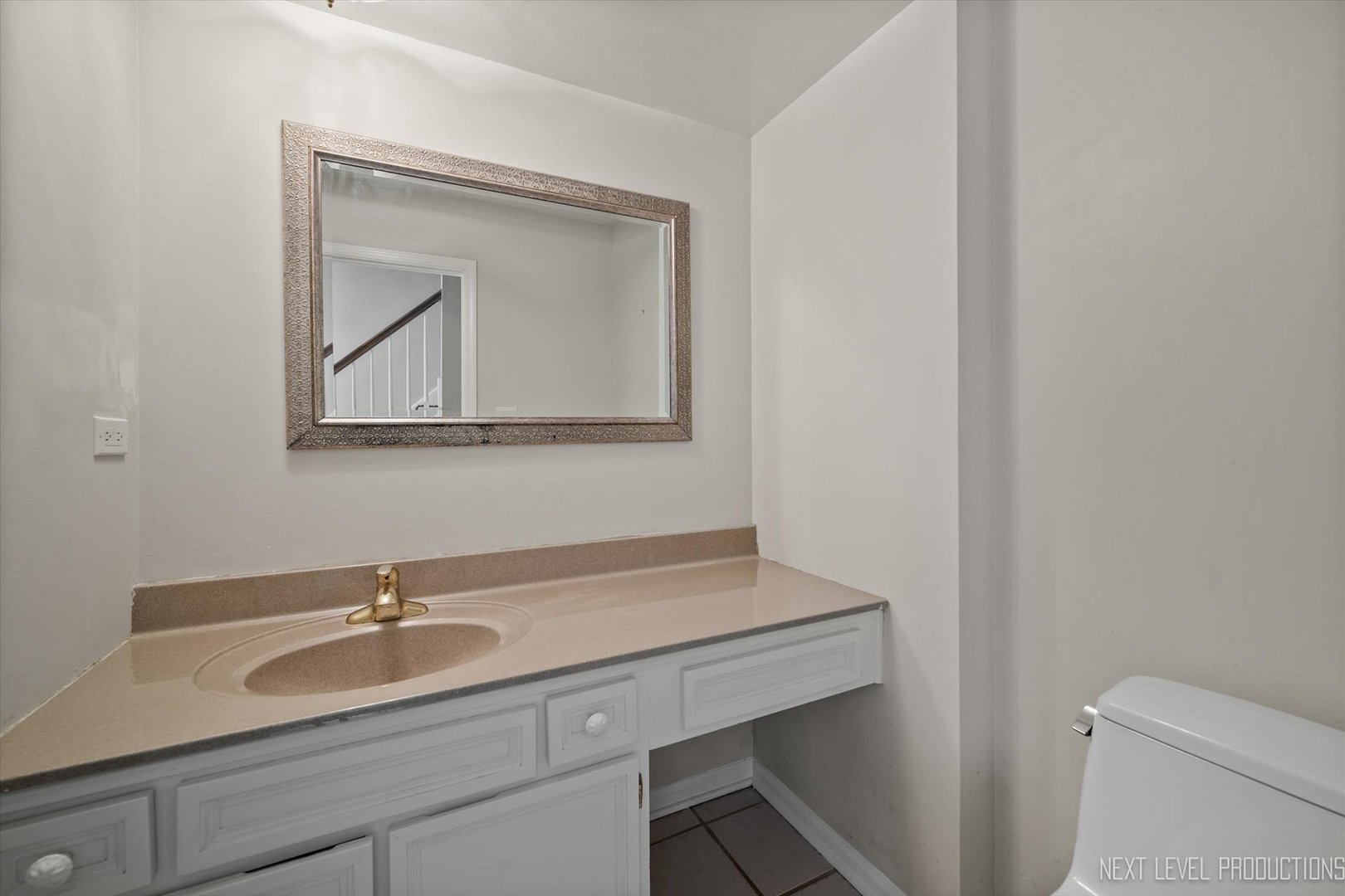 40W440 Winchester Way