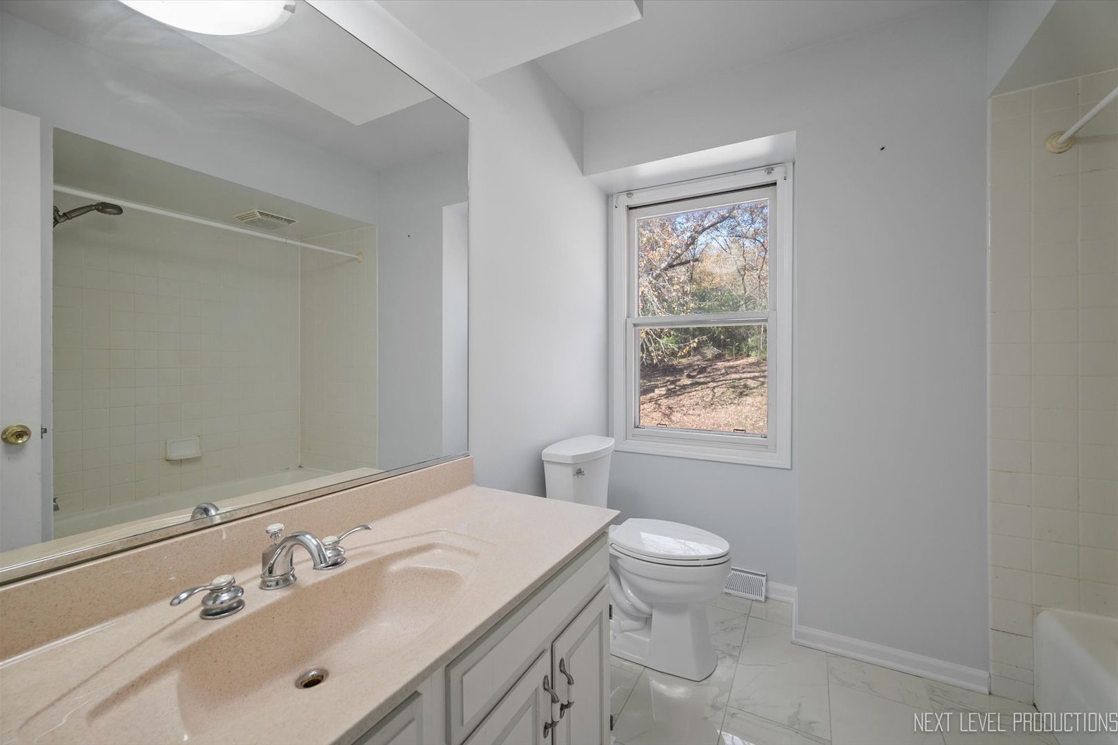 40W440 Winchester Way