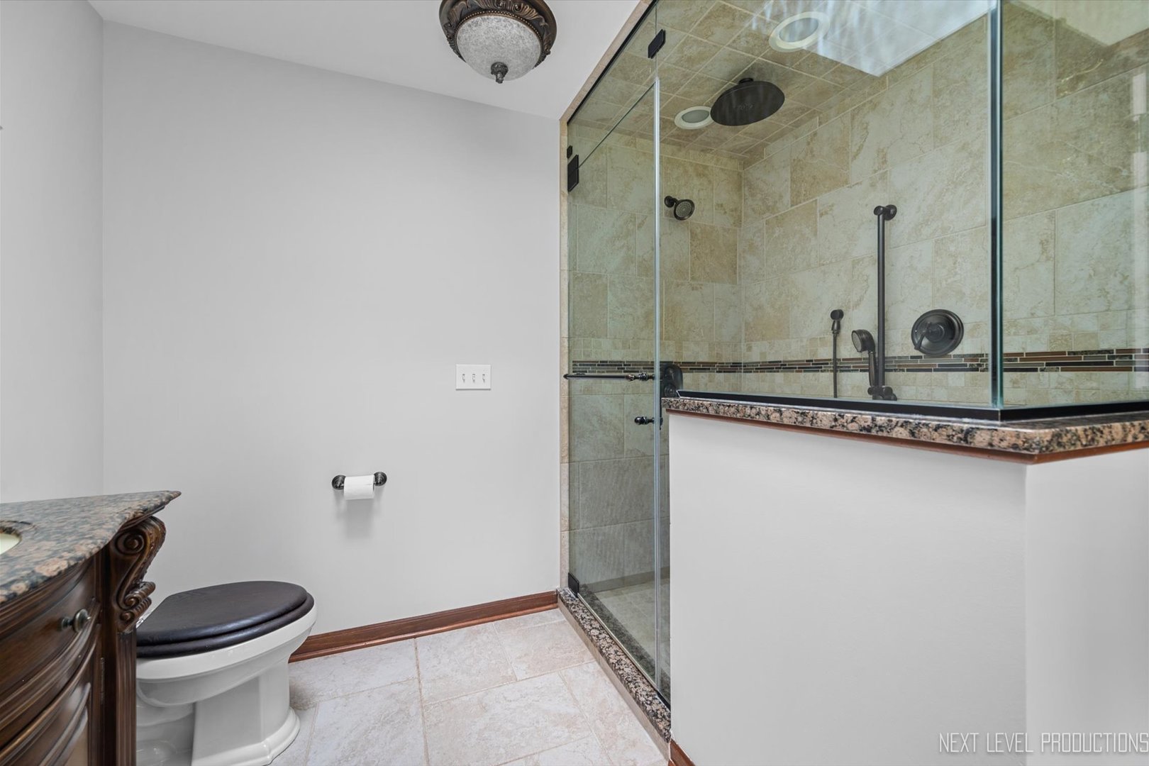 7N075 Hastings Drive