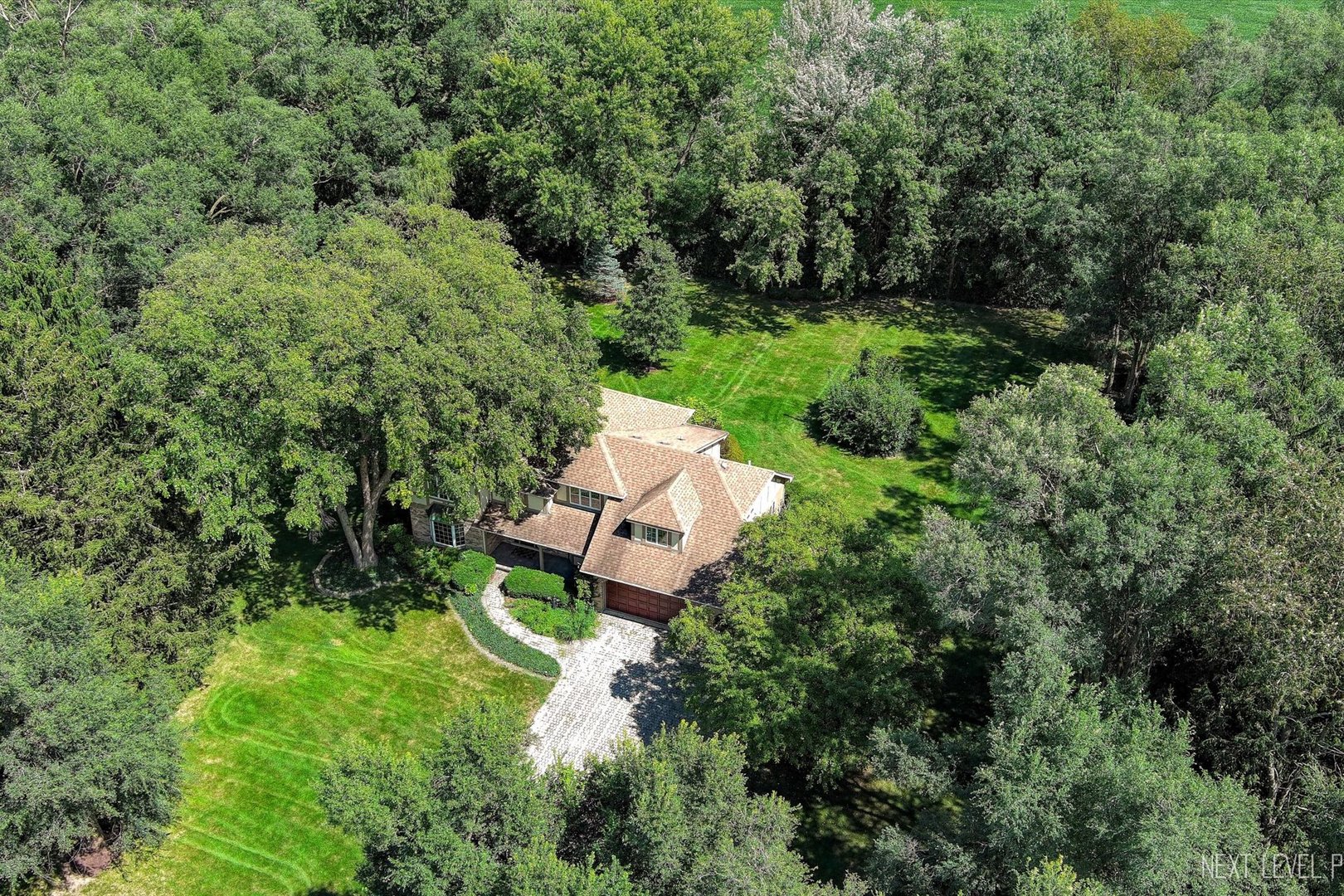 7N075 Hastings Drive