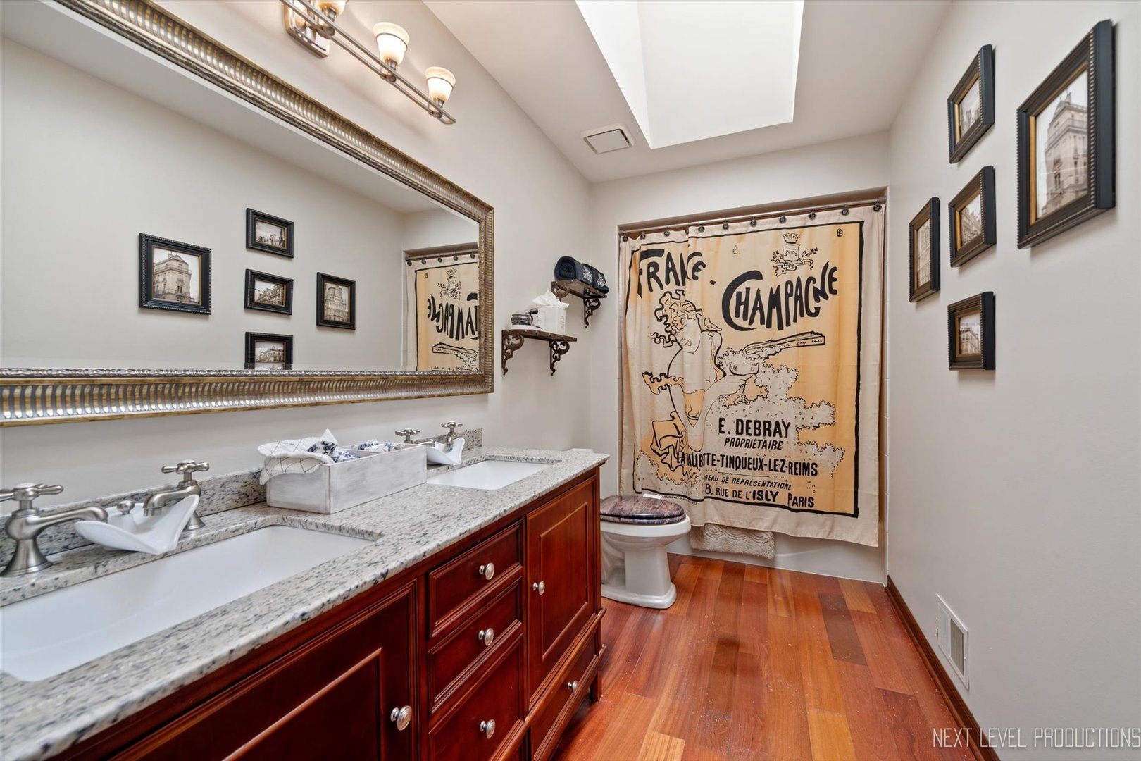 7N075 Hastings Drive