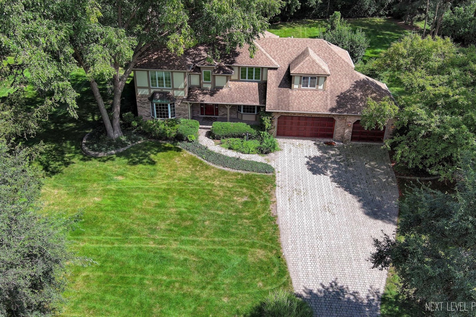 7N075 Hastings Drive