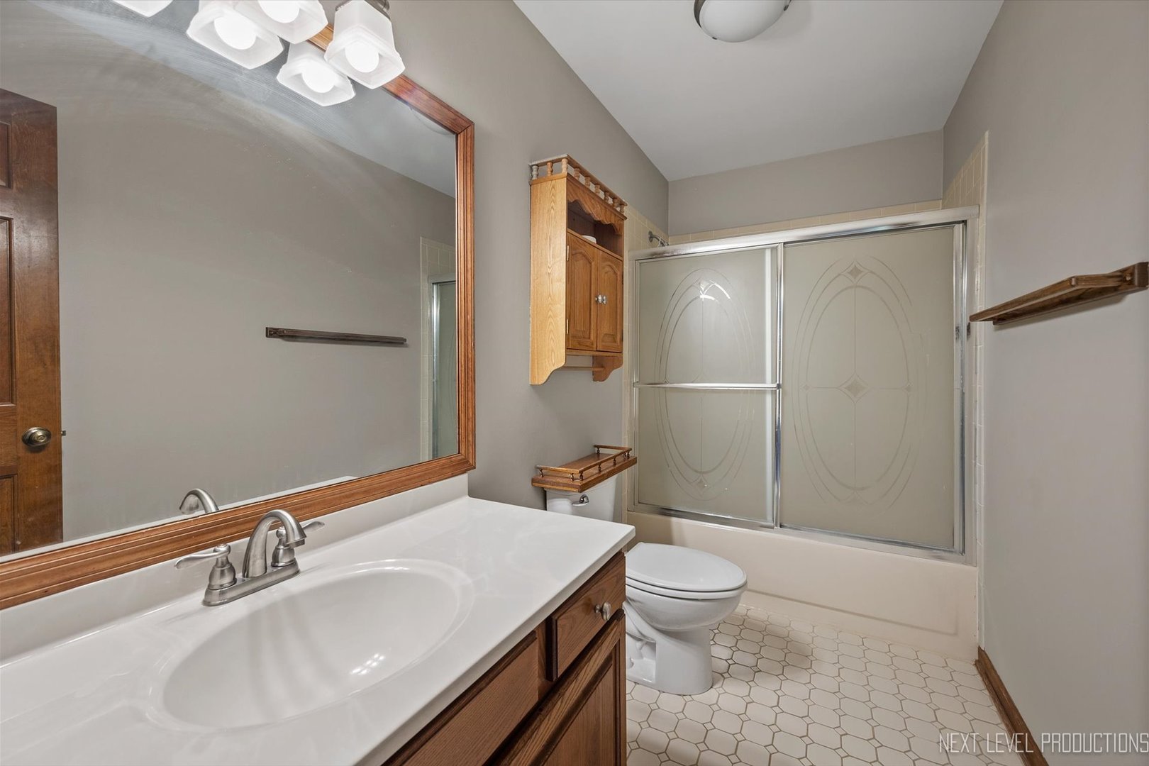 231 N Cambridge Drive