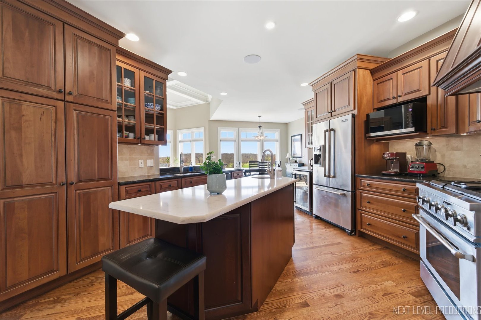 1933 Spring Valley Drive