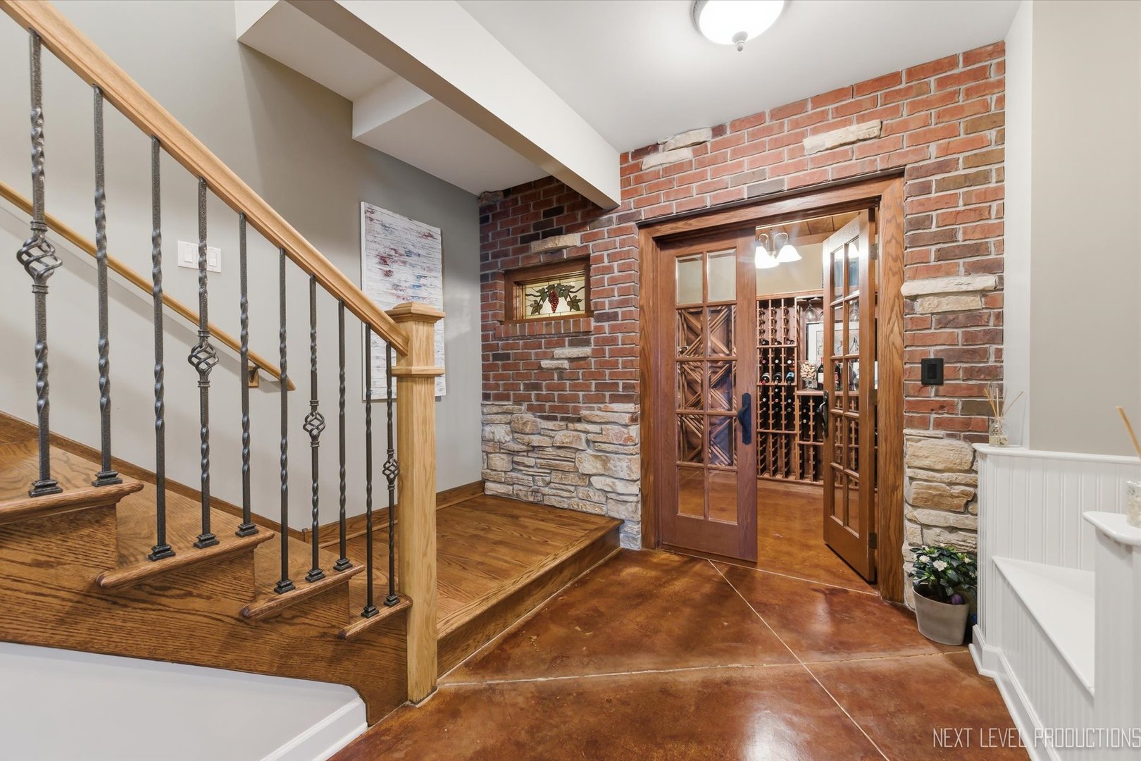 1933 Spring Valley Drive