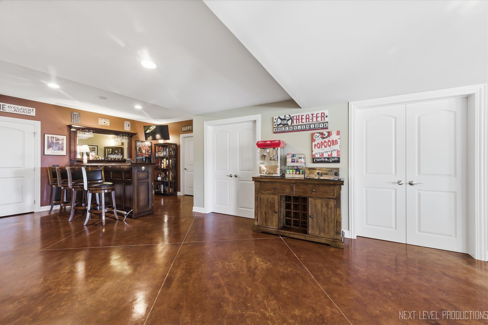 1933 Spring Valley Drive