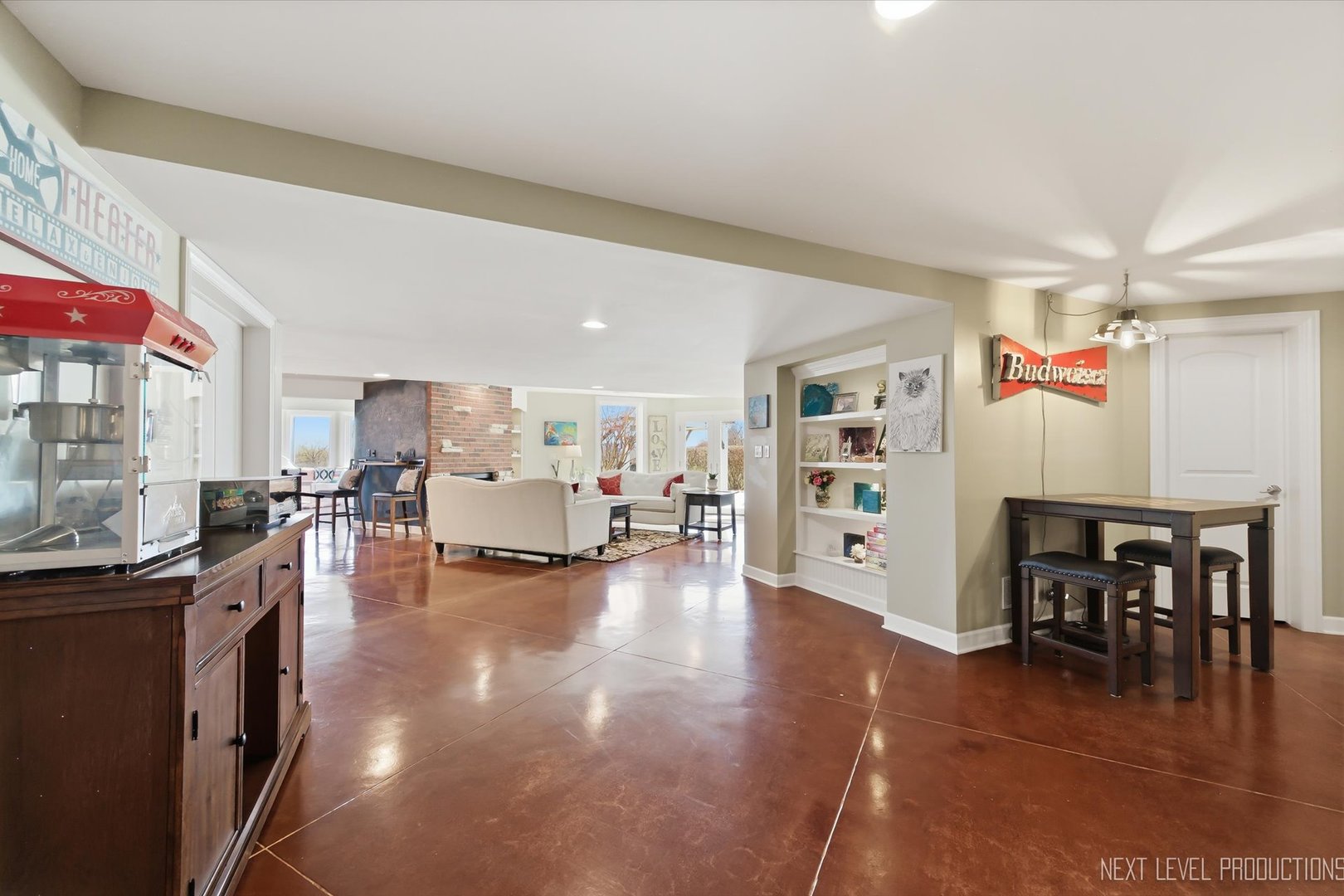 1933 Spring Valley Drive