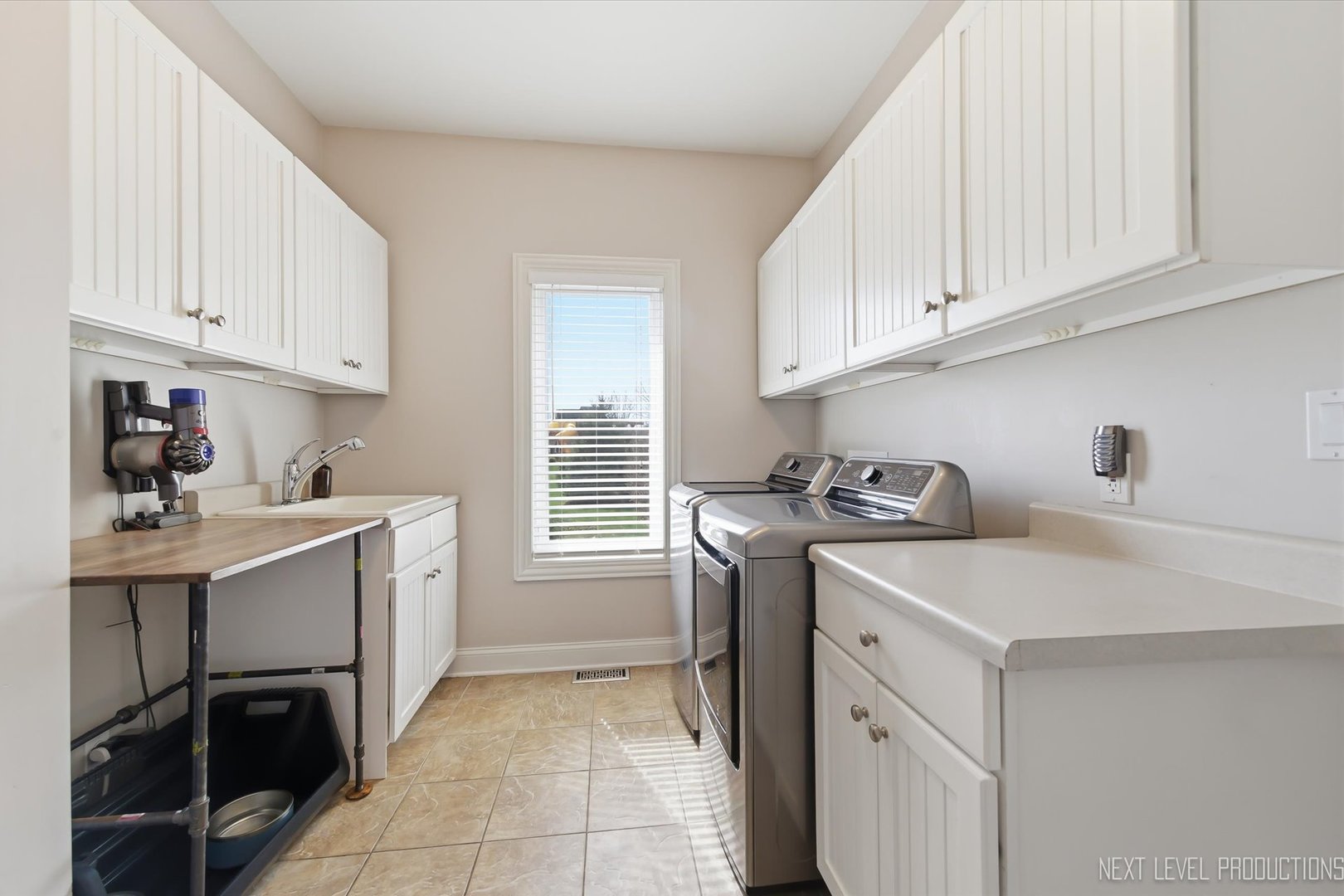 1933 Spring Valley Drive