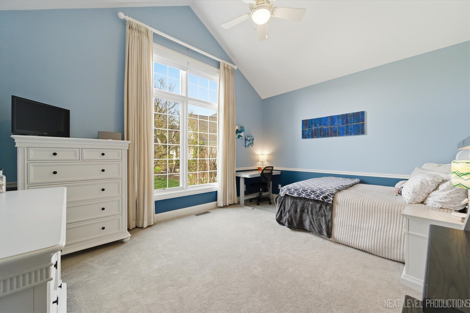 1933 Spring Valley Drive