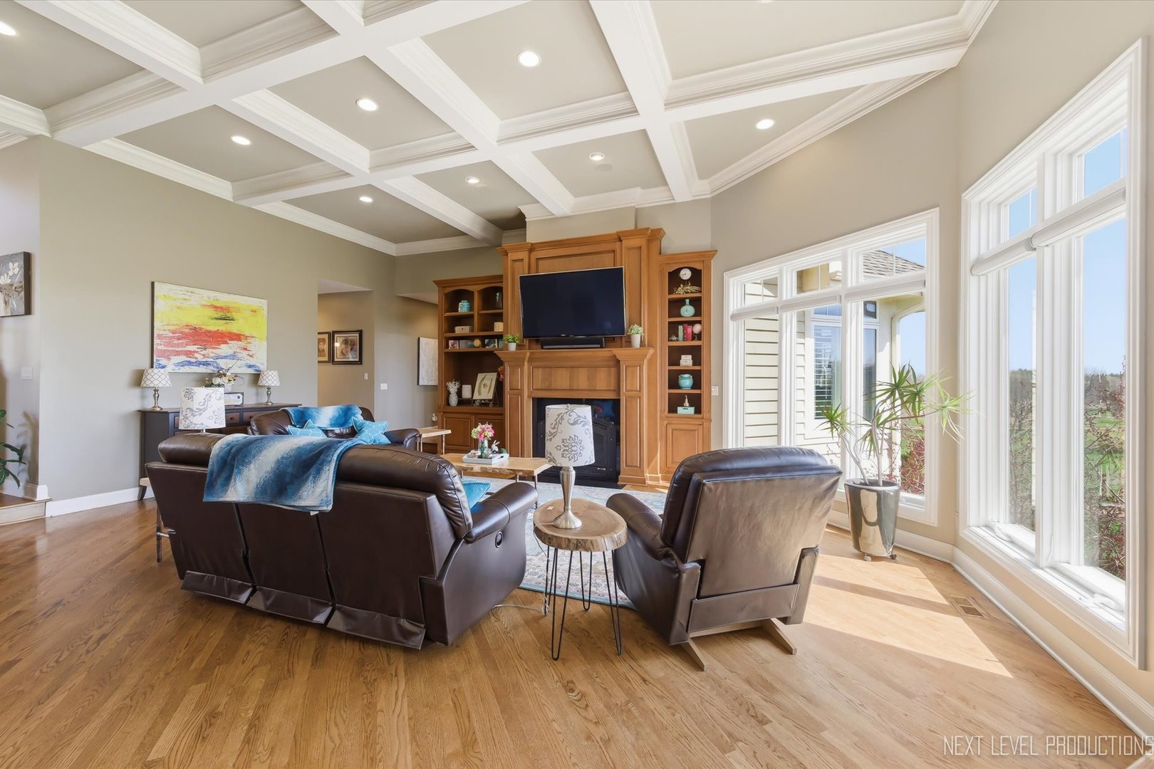 1933 Spring Valley Drive