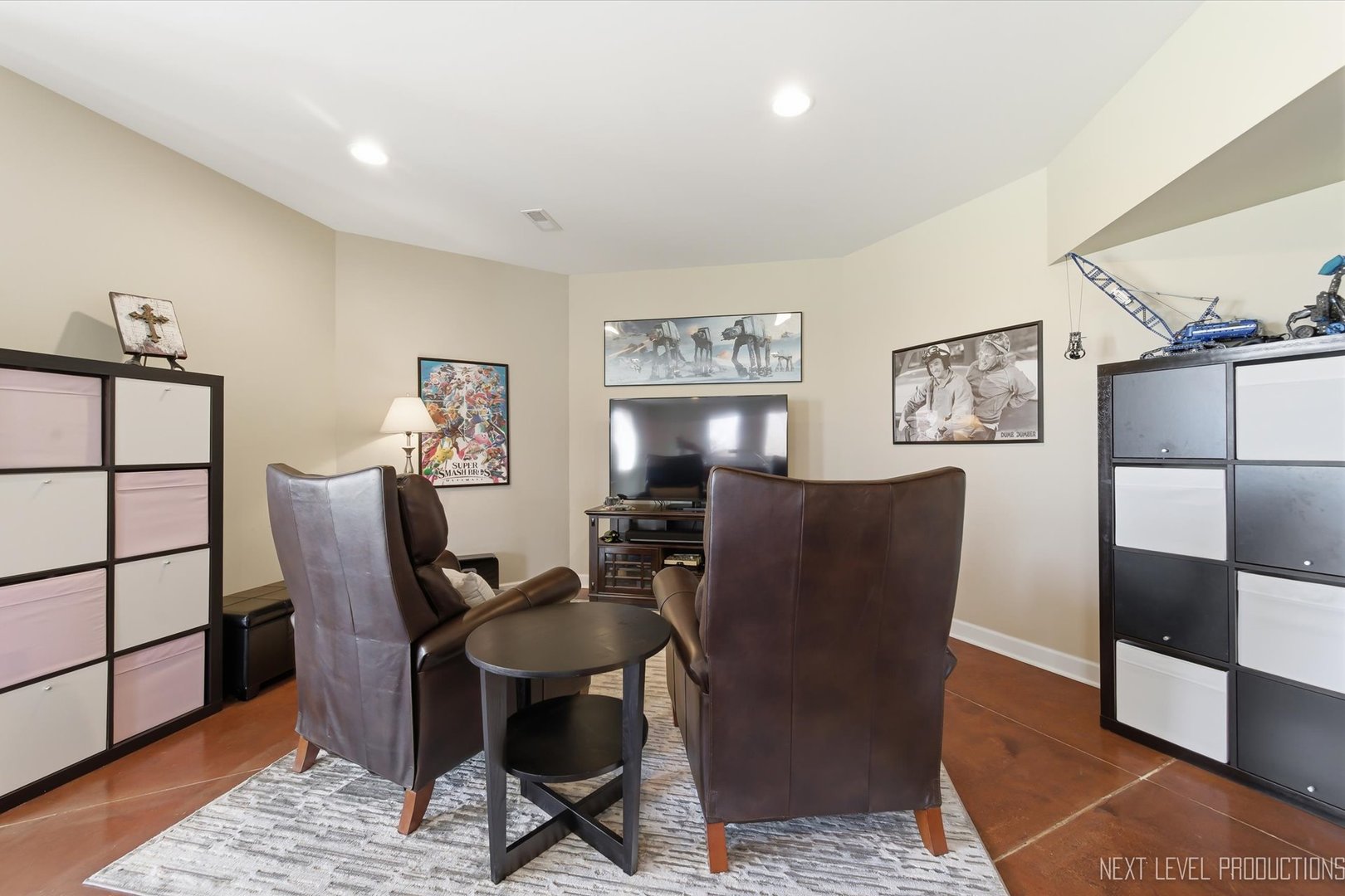 1933 Spring Valley Drive