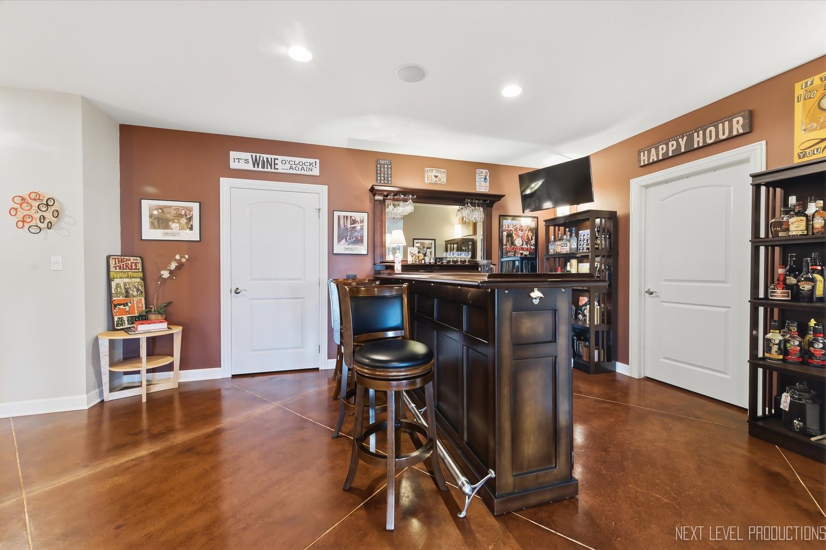 1933 Spring Valley Drive