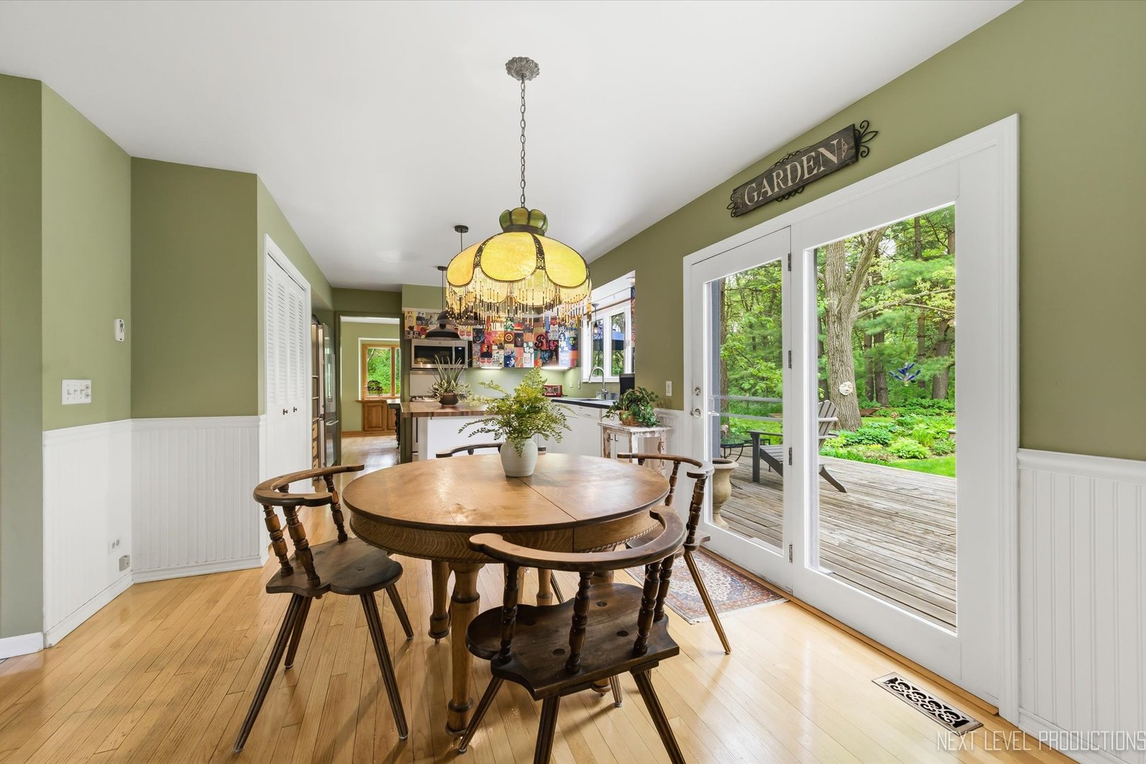39W795 Reindeer Trail