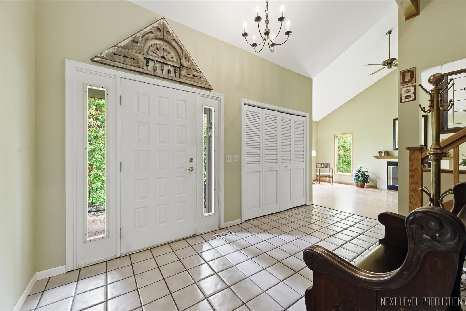 39W795 Reindeer Trail