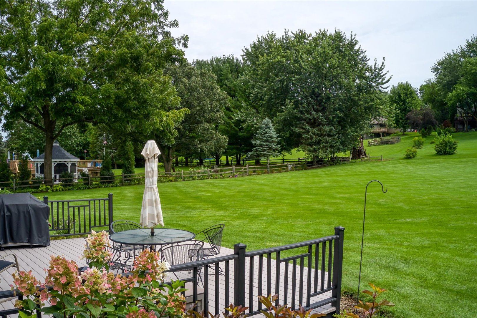 39W261 Hemlock Drive