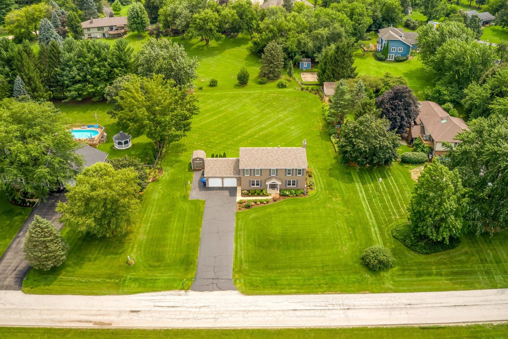 39W261 Hemlock Drive